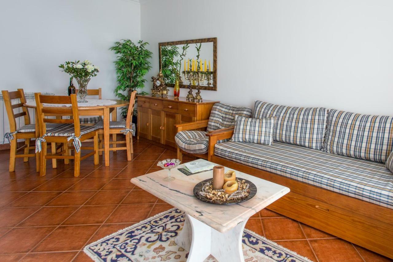 Elegant Sea View Apartment Nazaré Buitenkant foto