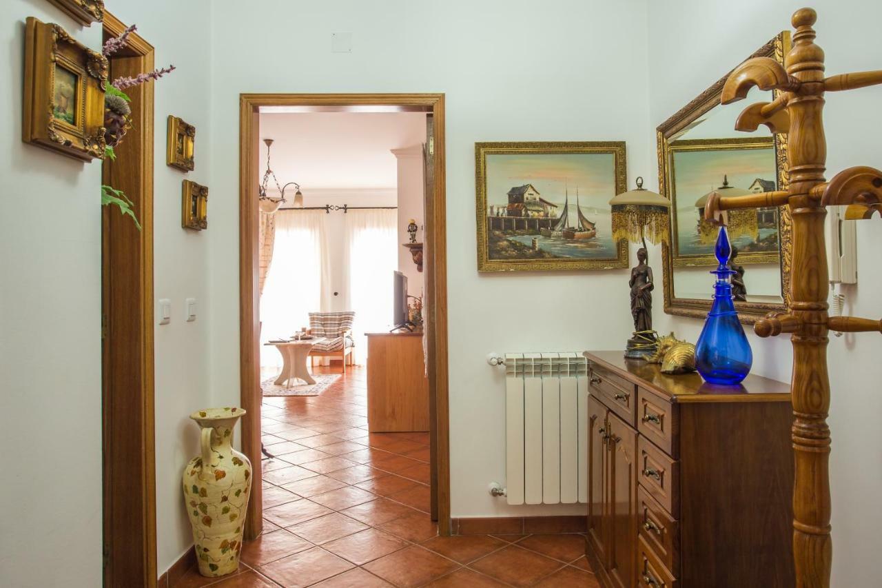 Elegant Sea View Apartment Nazaré Buitenkant foto