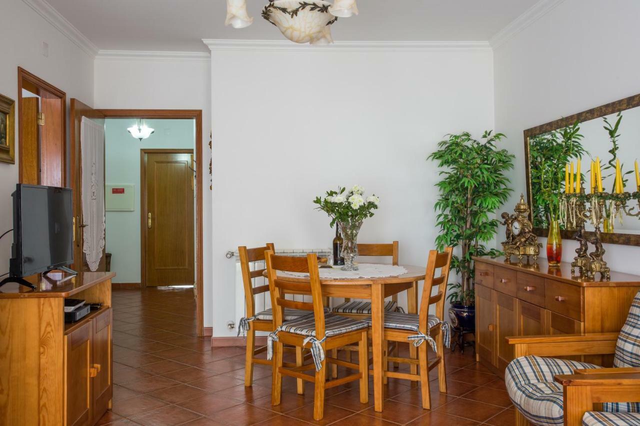Elegant Sea View Apartment Nazaré Buitenkant foto