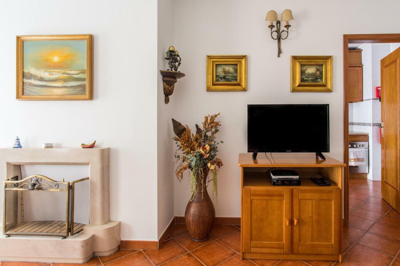 Elegant Sea View Apartment Nazaré Buitenkant foto