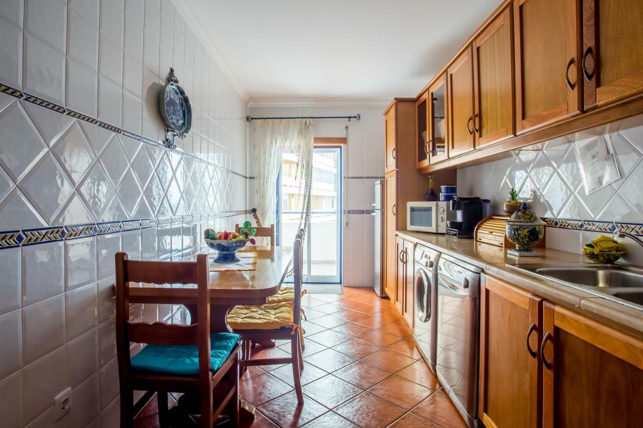 Elegant Sea View Apartment Nazaré Buitenkant foto